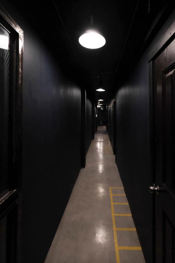 Man Cave Hostel Vientiane Ban Nongdouang Экстерьер фото